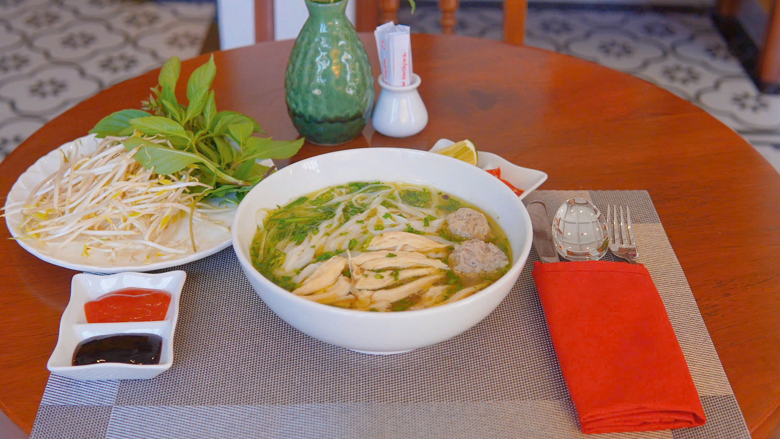 Hội quán Restaurant 